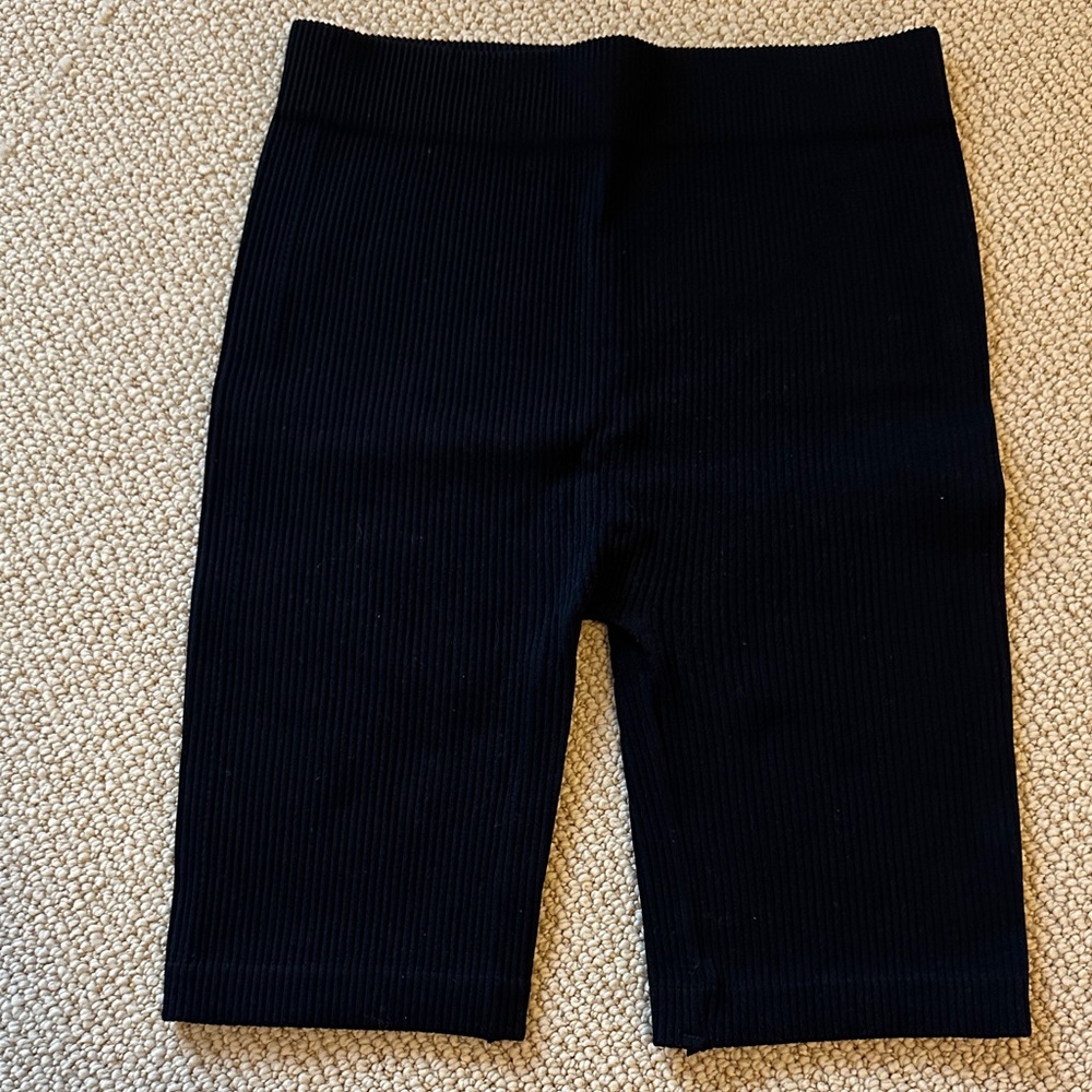 Zara Black Ribbed Biker Shorts